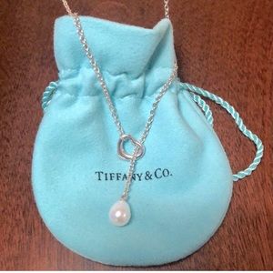 Post looking for half of necklace. I’d like to buy heart half Tiffany necklace.